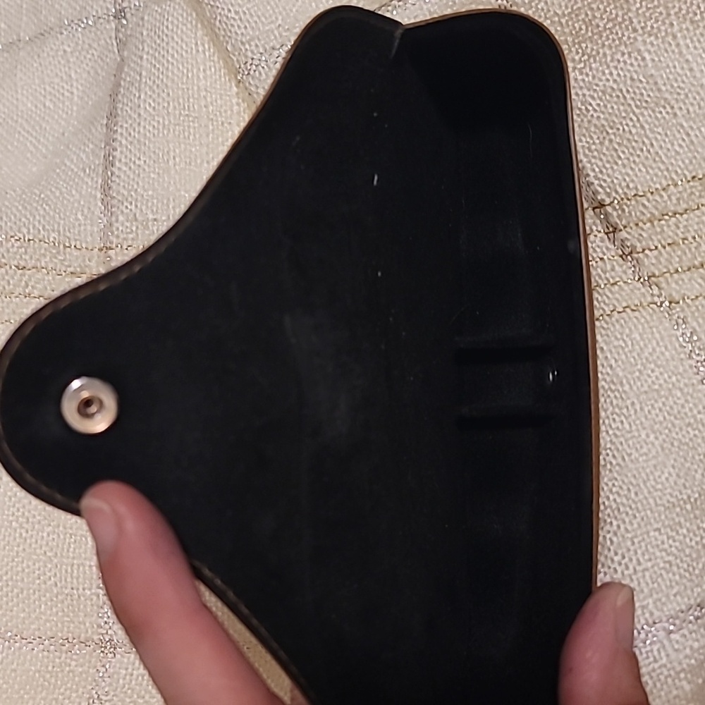 Ray-Ban Brown Leather Glasses Case - Picture 5 of 5